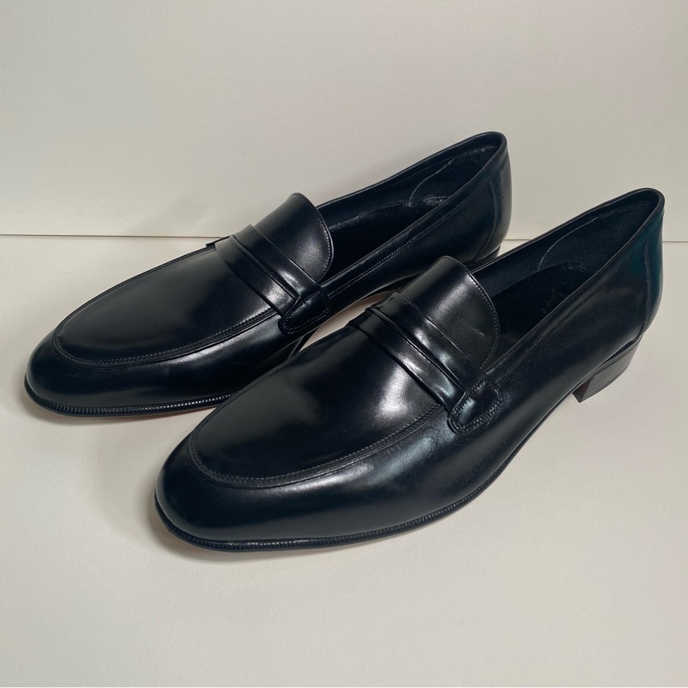 The Florsheim Shoe Men’s size 9 1/2 D Black Leather upper & sole. Made in Italy